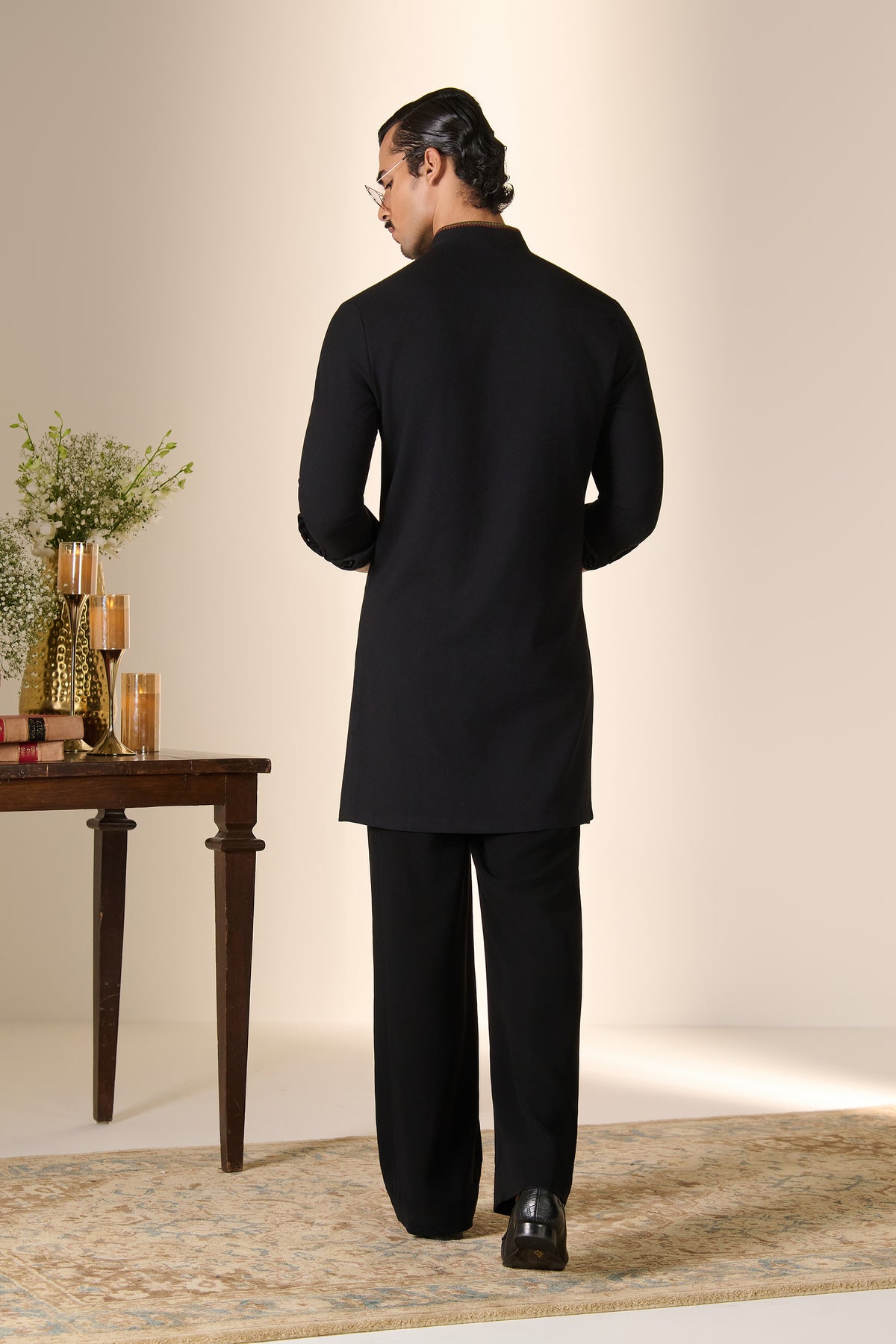Black Embroidered Pocket Kurta