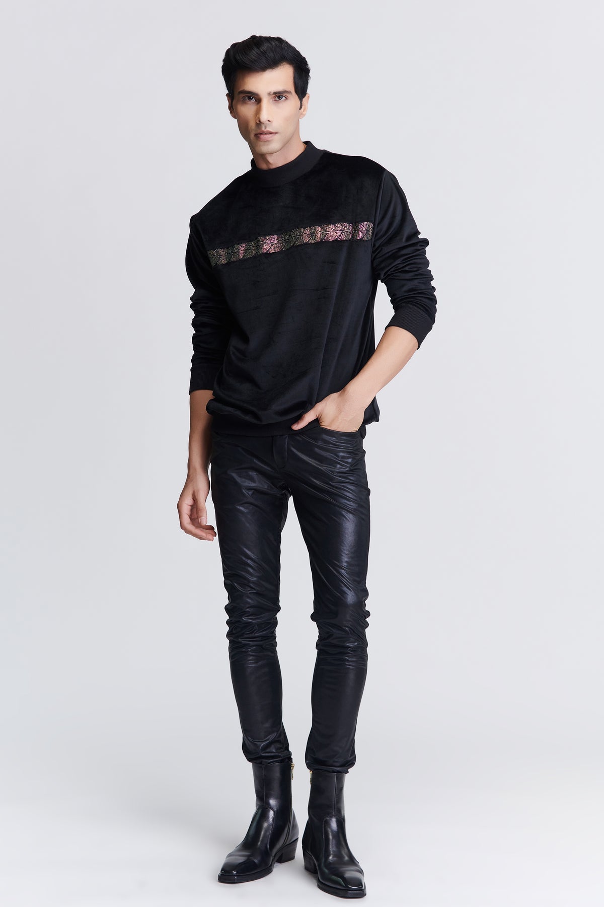 Black Crested Sweatshirt