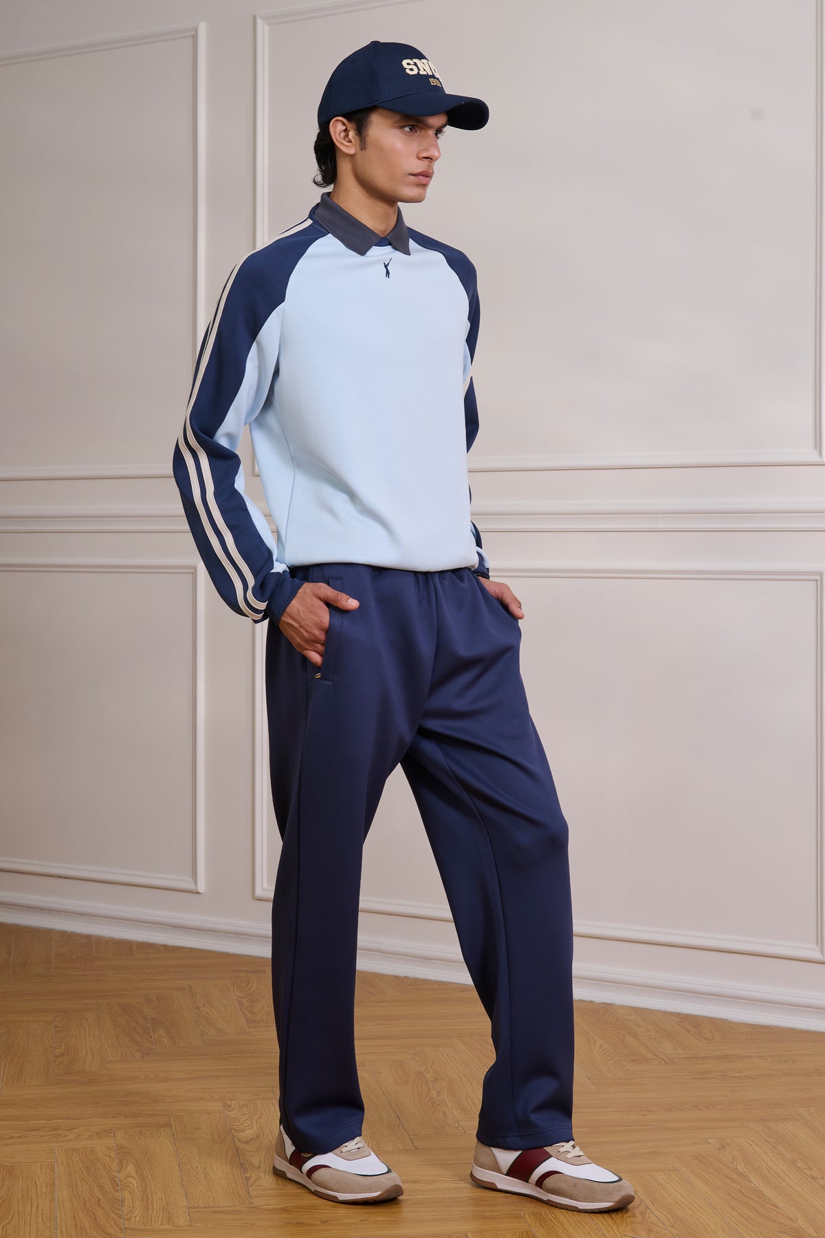 SNCC Contrast Piping Sweatshirt