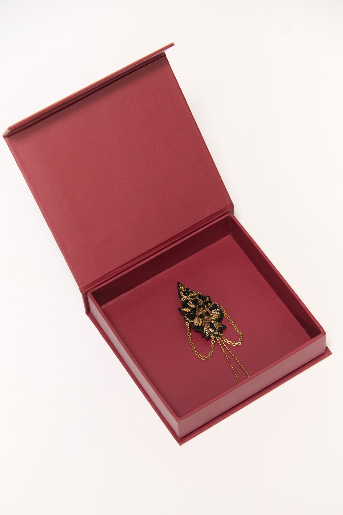 The Navy Crest Chain Brooch