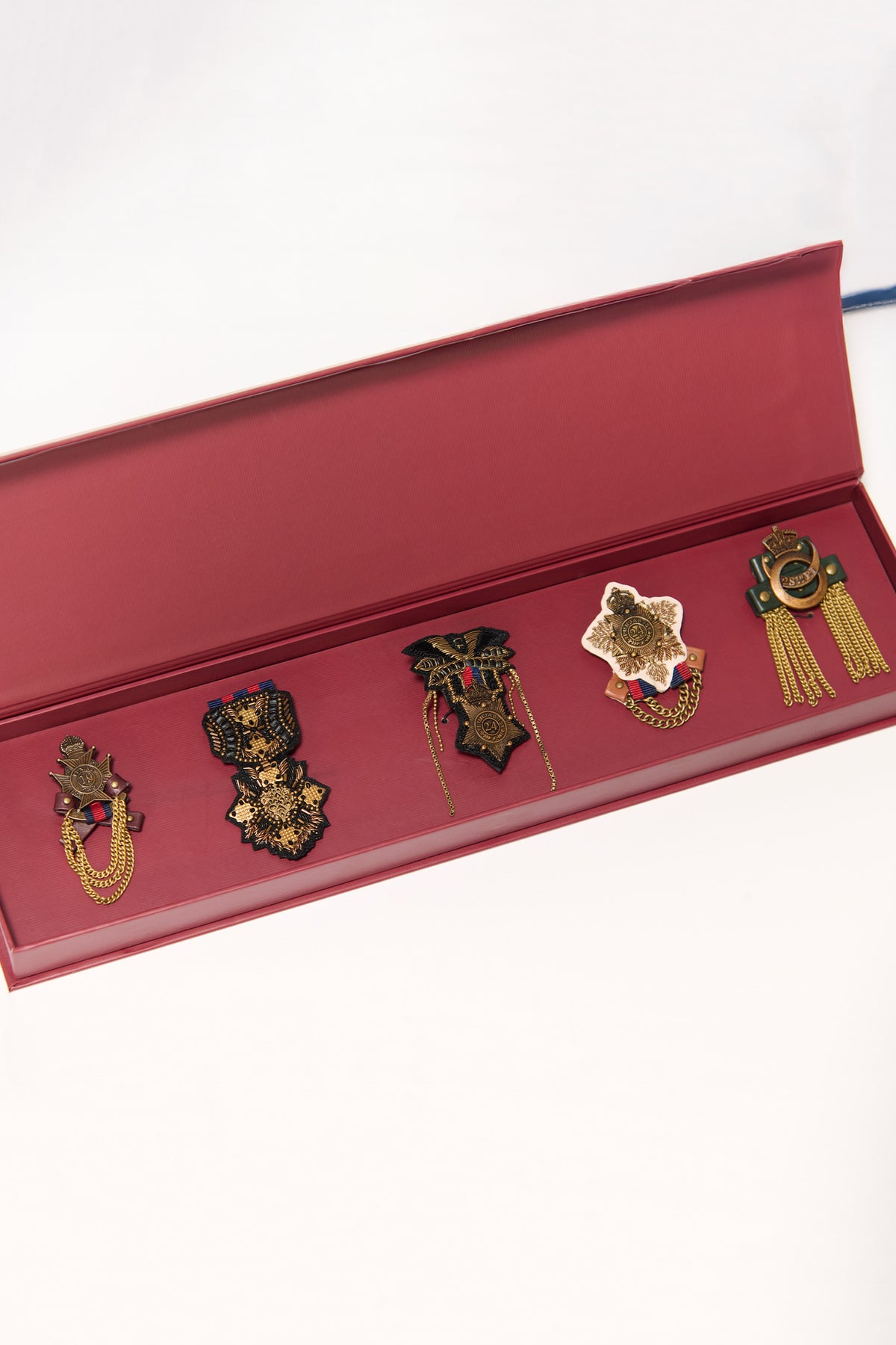 The Brooch Gift Box