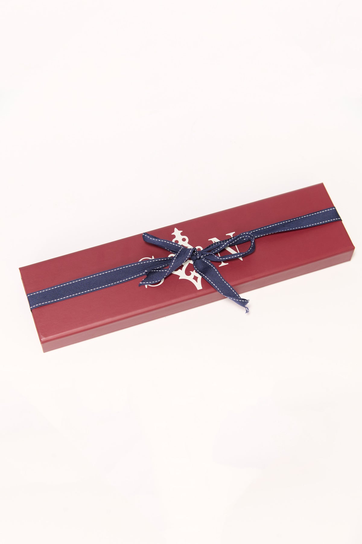 The Brooch Gift Box