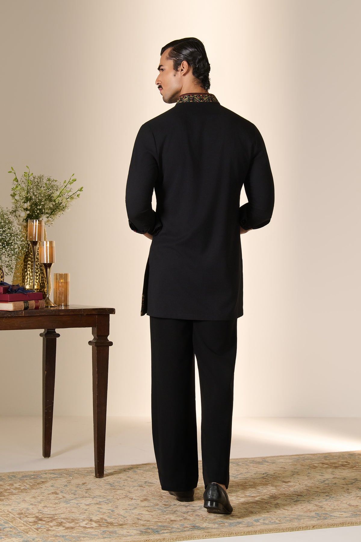 Black Embroidered Hem Kurta