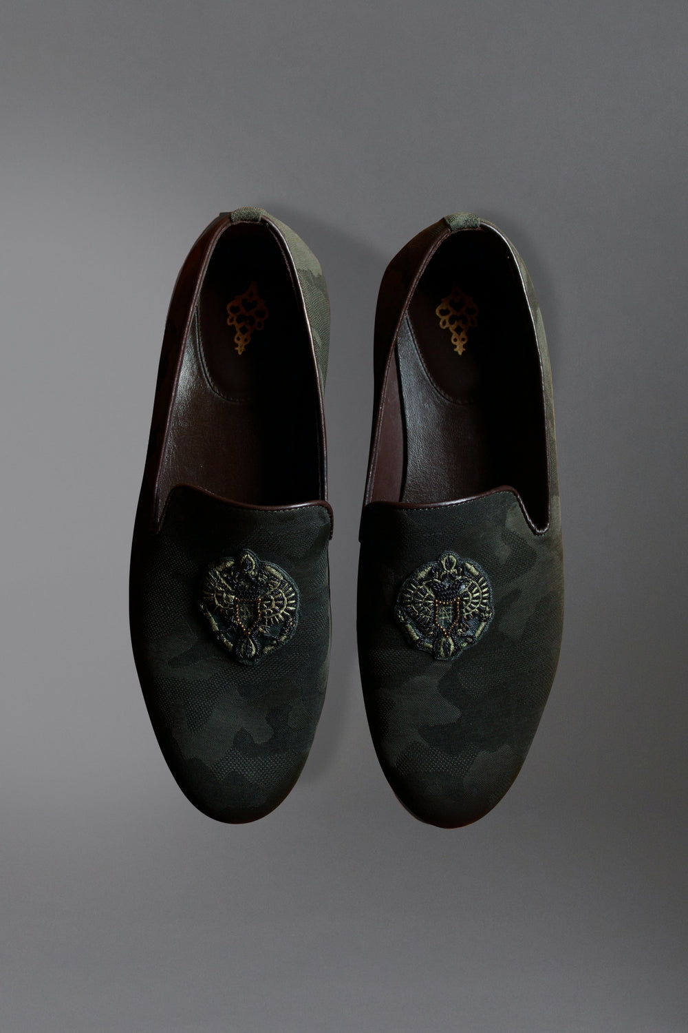 Crested Camo Jacquard Shoes