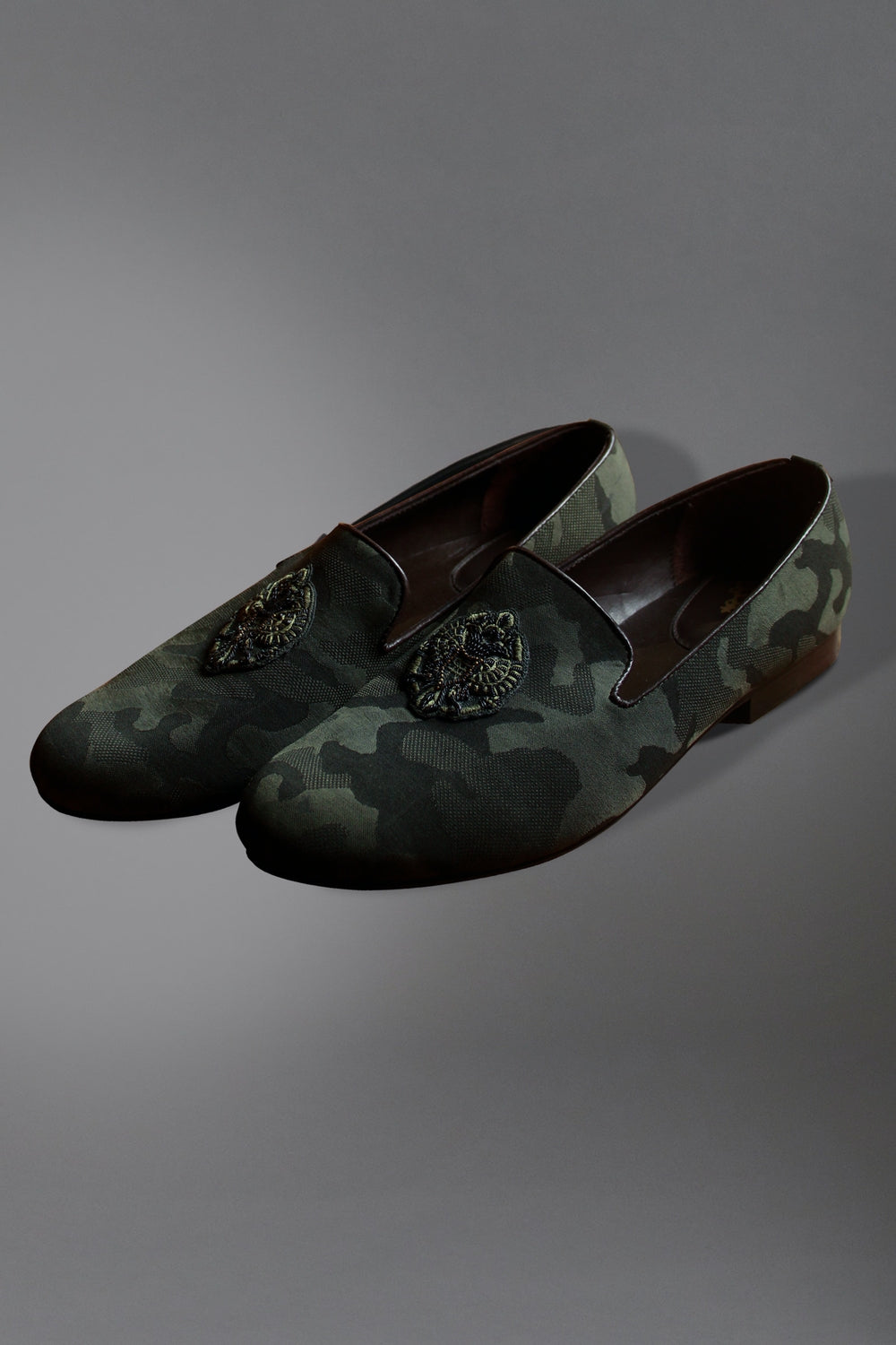 Crested Camo Jacquard Shoes