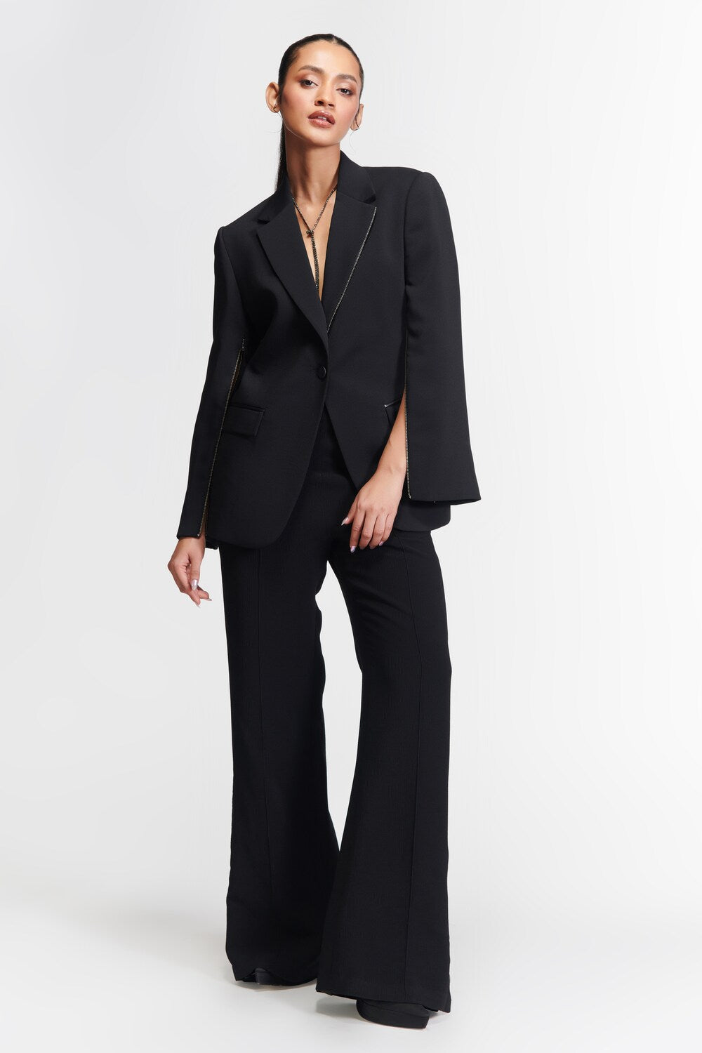 Black Anti-Trend Zipped Jacket