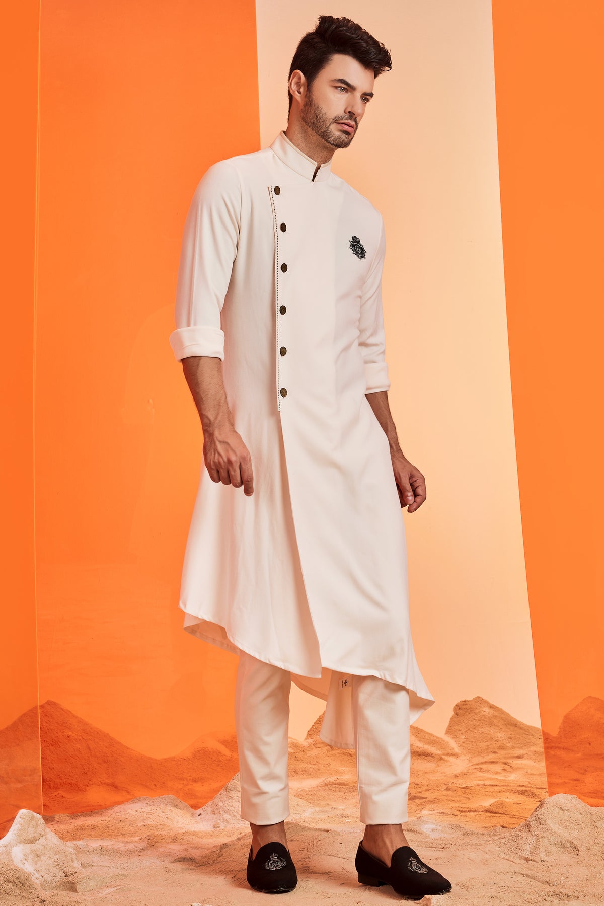 Jackky Bhagnani In Minimalistic Off white Asymmetric Kurta
