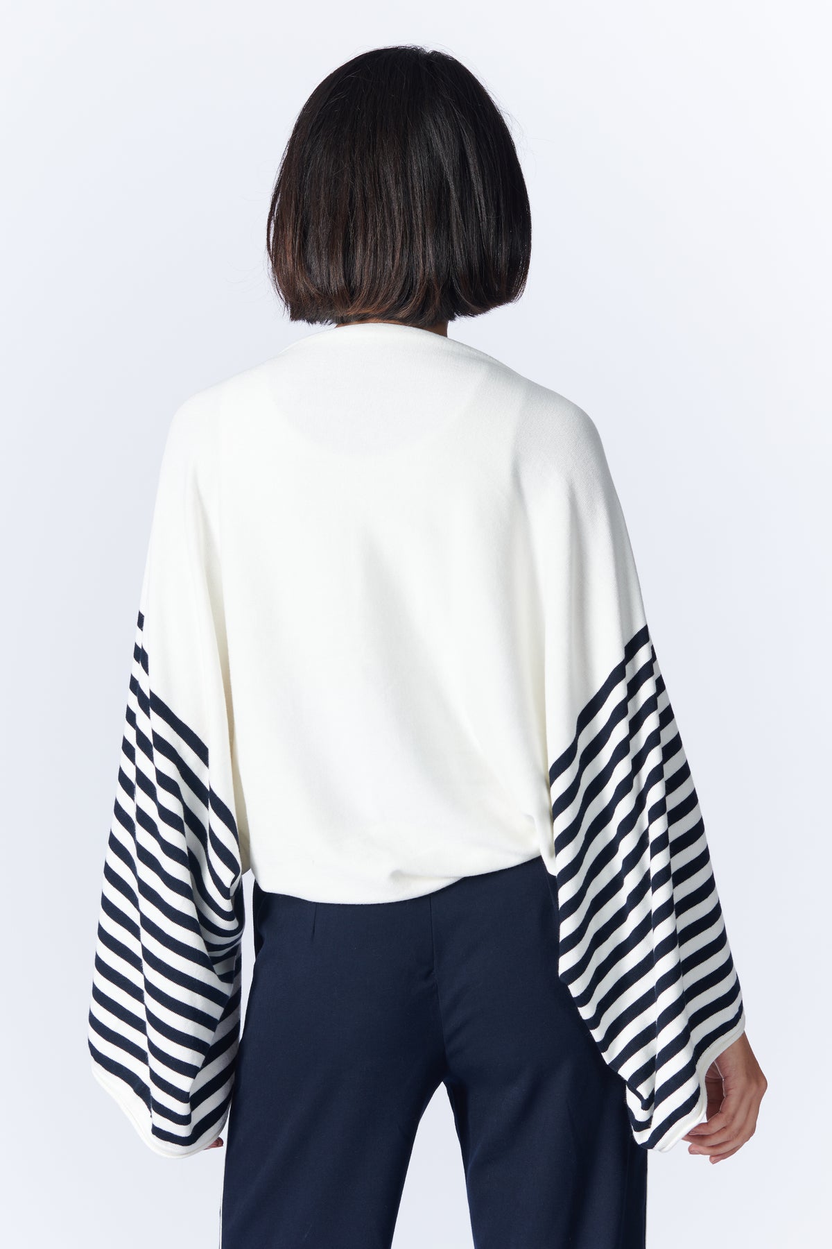 SNCC Knitted Cape