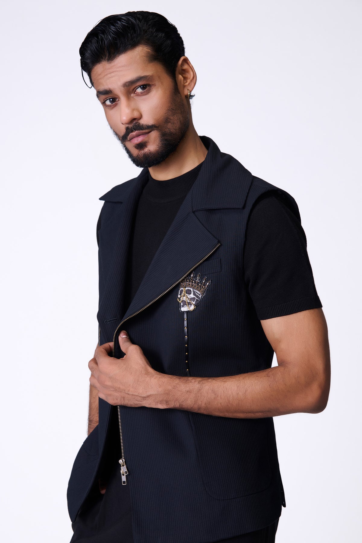 Black Anti-Trend Zipped Waistcoat