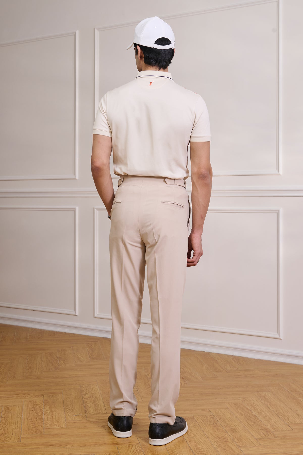 SNCC Off-white Crested Yorker
